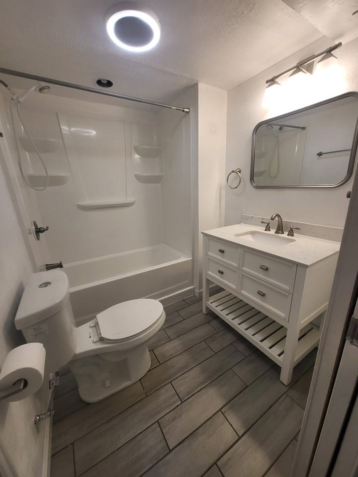 4040 S Barker Rd #2 - Photo 4 of 13