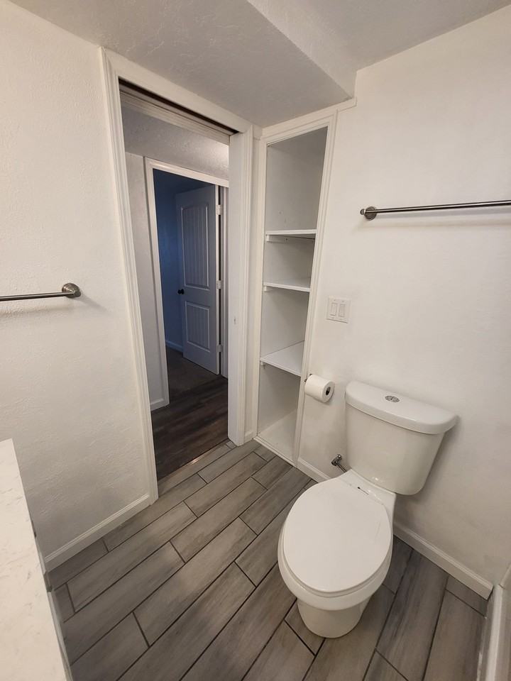 4040 S Barker Rd #2 - Photo 5 of 13