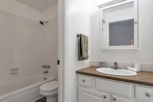 7132 S Bryant St #231 - Photo 6 of 15