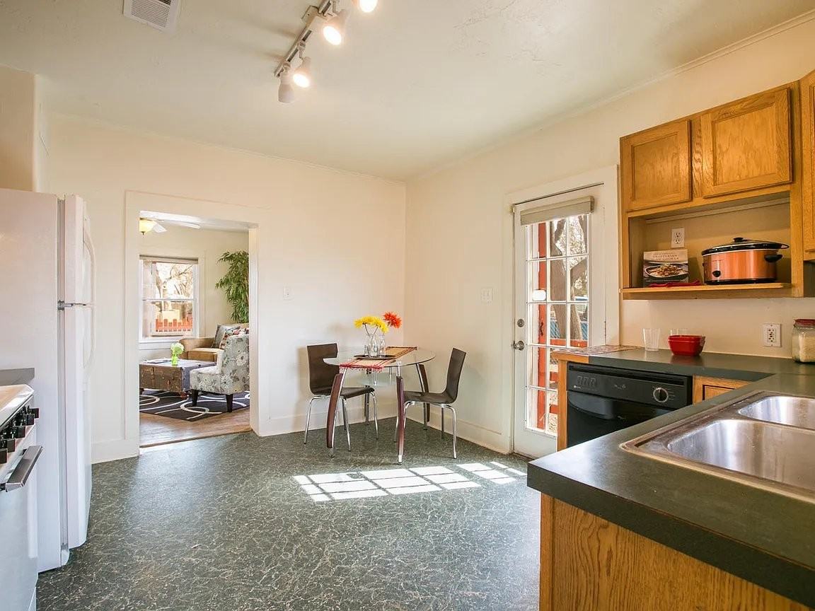 1405 8th St Nw - Photo 6 of 10