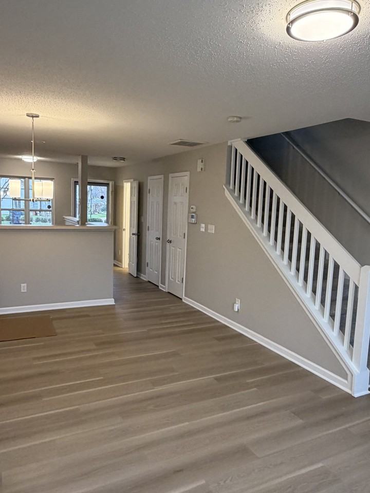 1118 Glory Vine Rd - Photo 4 of 13