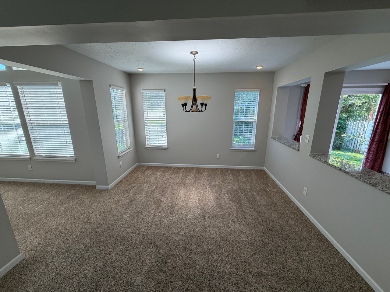14173 Jasmine Ct - Photo 7 of 20