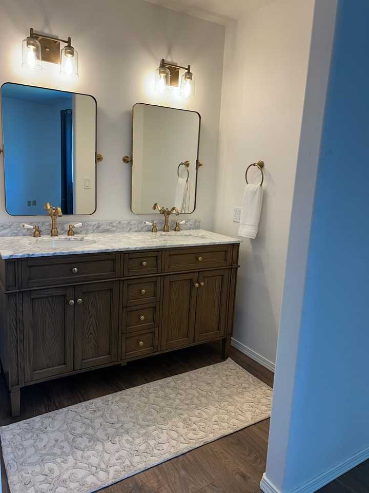 654 E Maple Pl - Photo 6 of 18