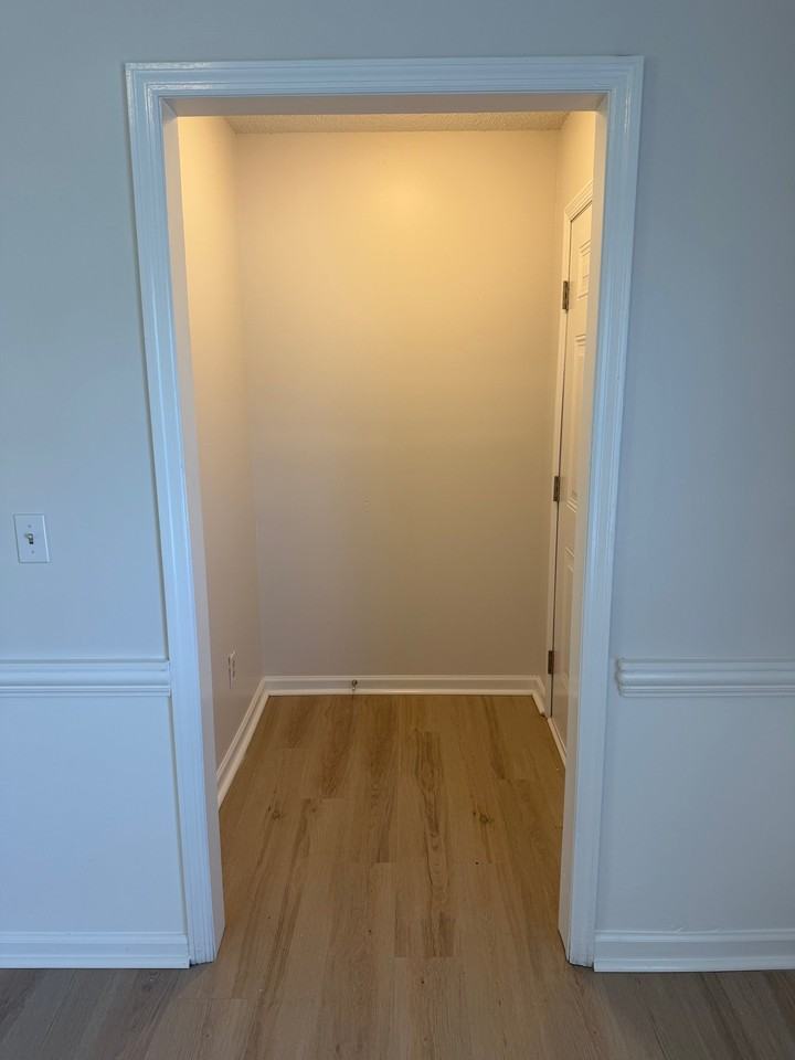 206 Buckston Ct - Photo 5 of 20