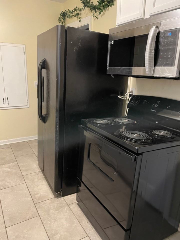 3122 Avenue G - Photo 4 of 6