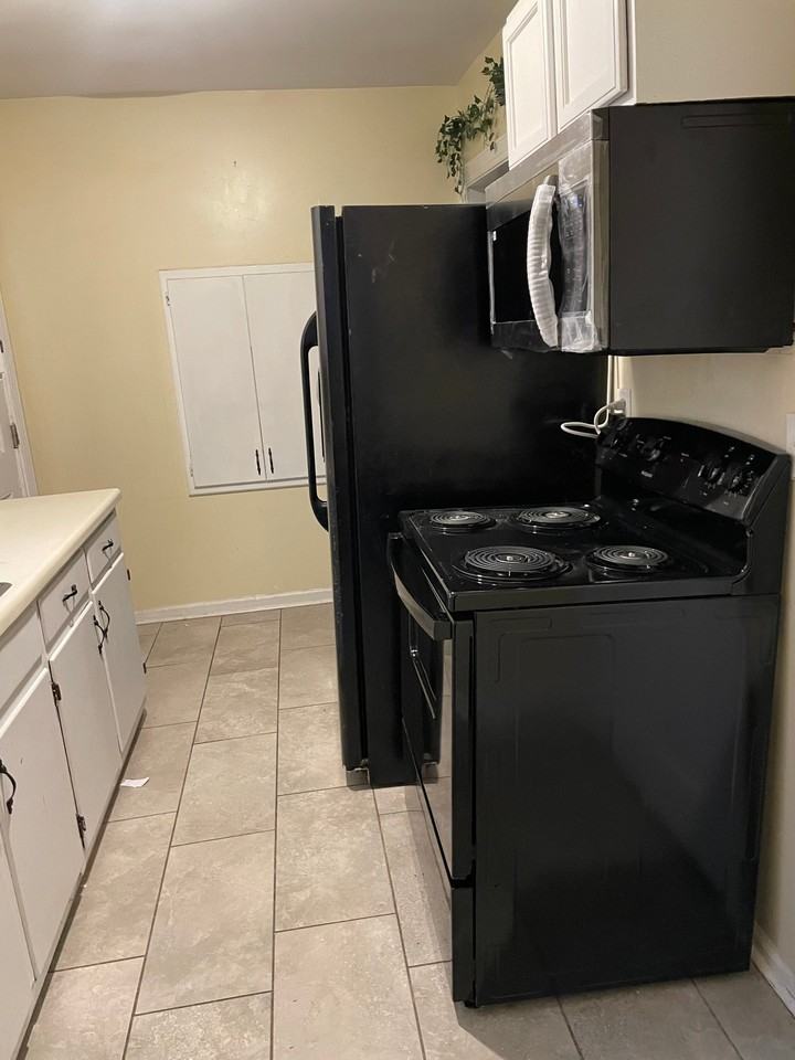 3122 Avenue G - Photo 5 of 6