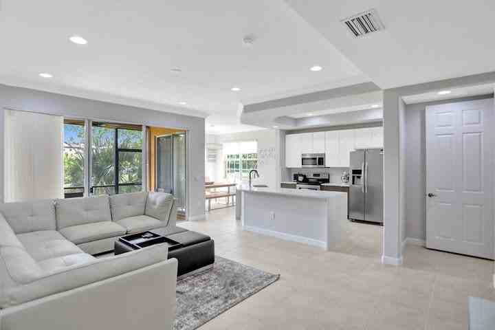 8246 Nw 127th Ln #C - Photo 6 of 8
