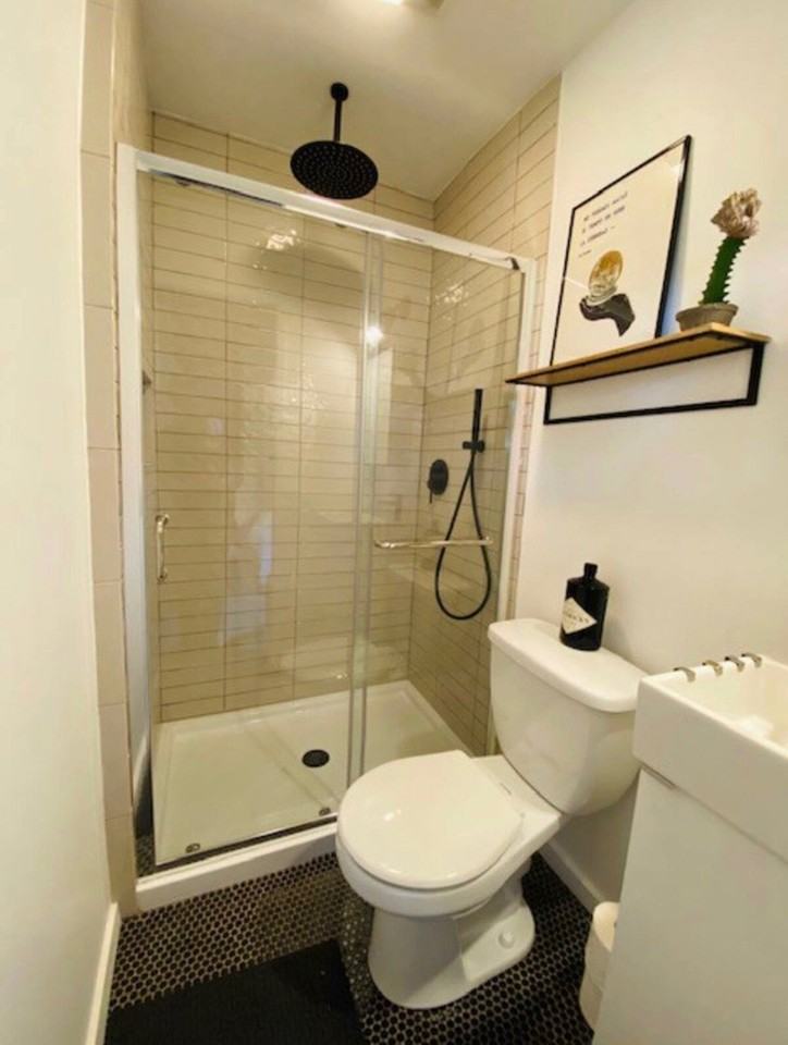 51 Carroll St - Photo 4 of 5