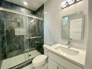 5272 Barcelona Cir #B - Photo 6 of 8