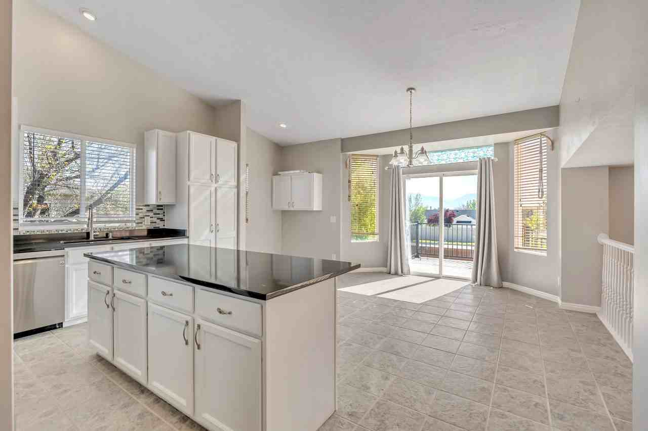 8847 S Mountain Vista Dr - Photo 6 of 20