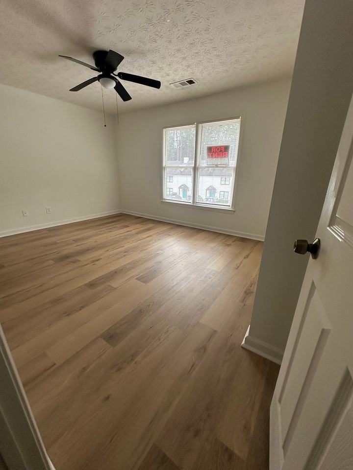 822 Burns Walk Ct Nw - Photo 6 of 12