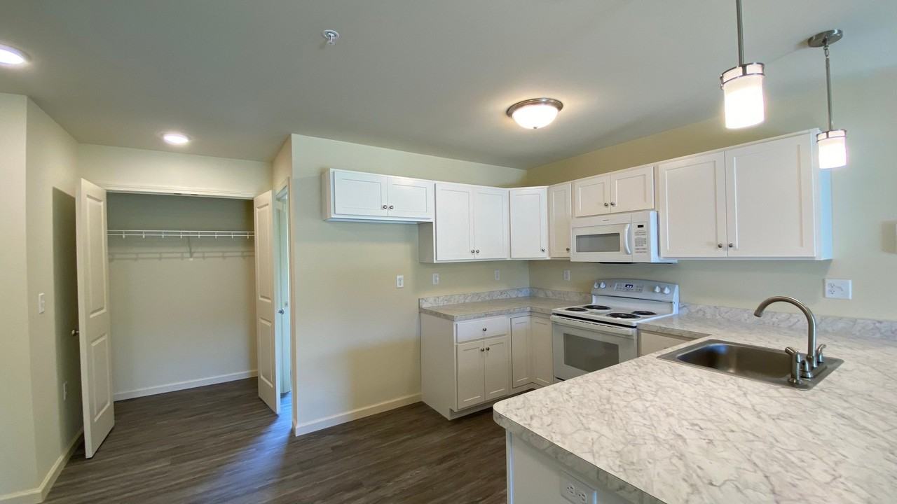 2965 W Old State Rd #201 - Photo 4 of 15