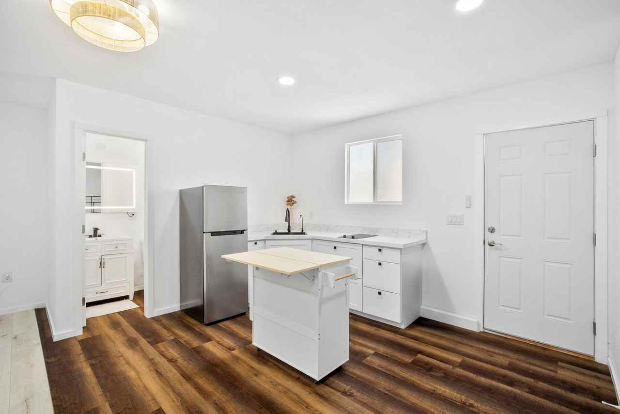 7801 Ducharme Ave - Photo 2 of 16