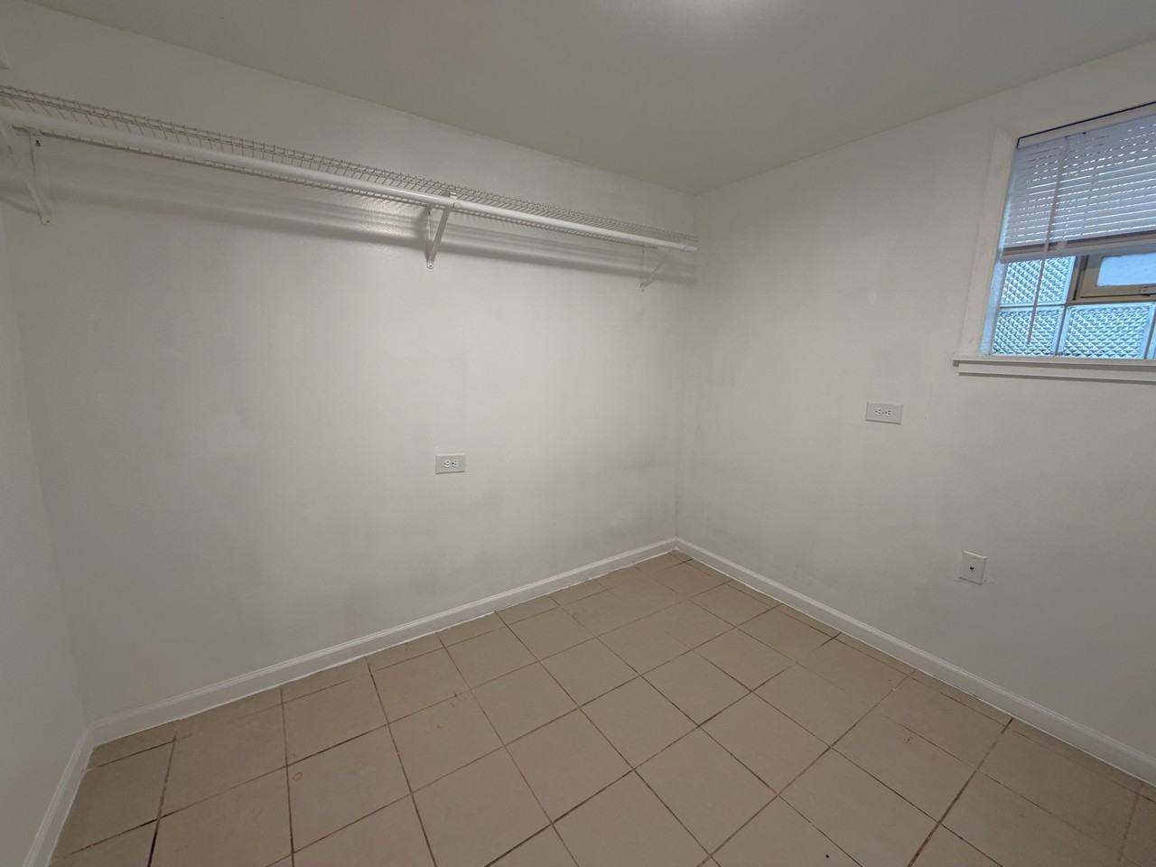 5159 South Albany Avenue - Photo 4 of 7
