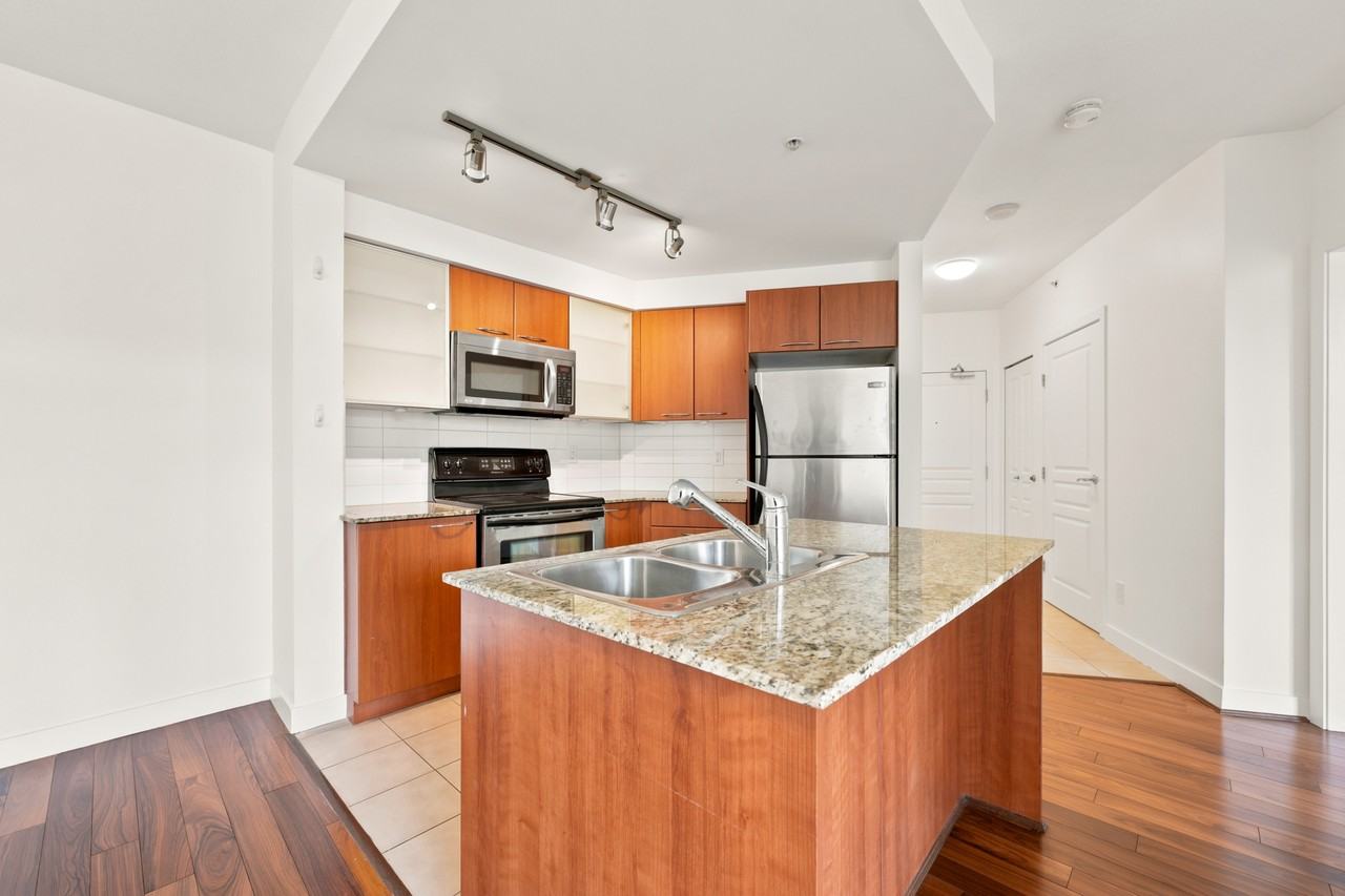 4028 Knight Street #516 - Photo 4 of 25