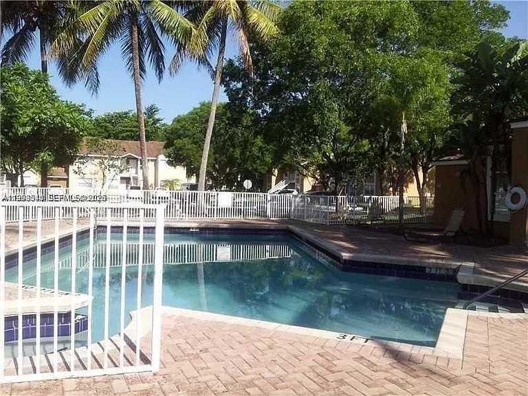 8039 Sw 21st Ct #8039 - Photo 2 of 19