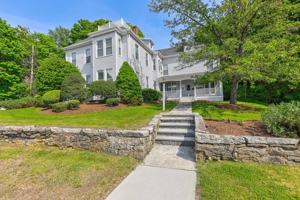 featured image of 131 Elm St #1