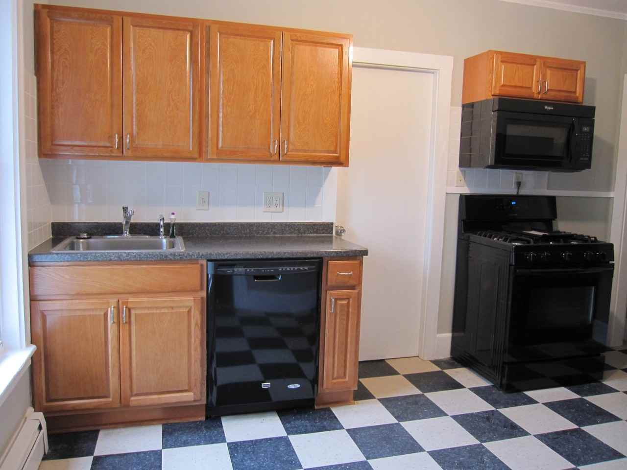 38 Breed St #2L - Photo 2 of 5