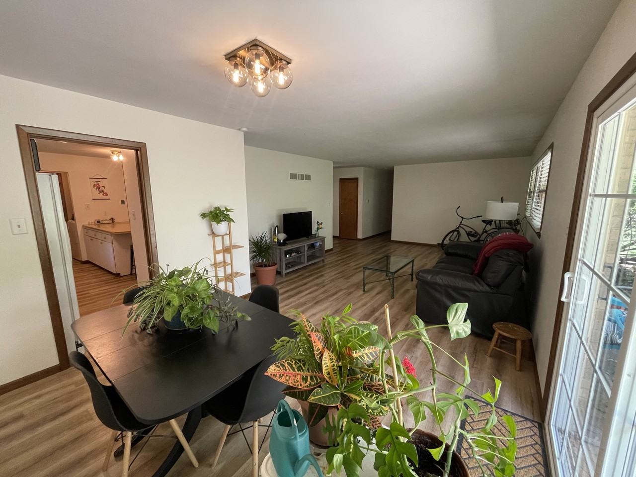 1813 Vaughn Dr #NA - Photo 4 of 12