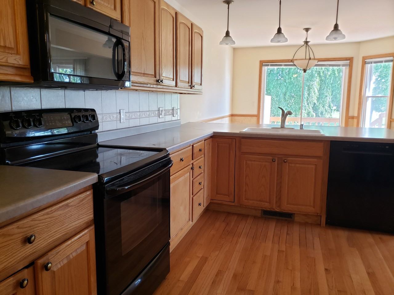 105 Llanos St #105 - Photo 4 of 24