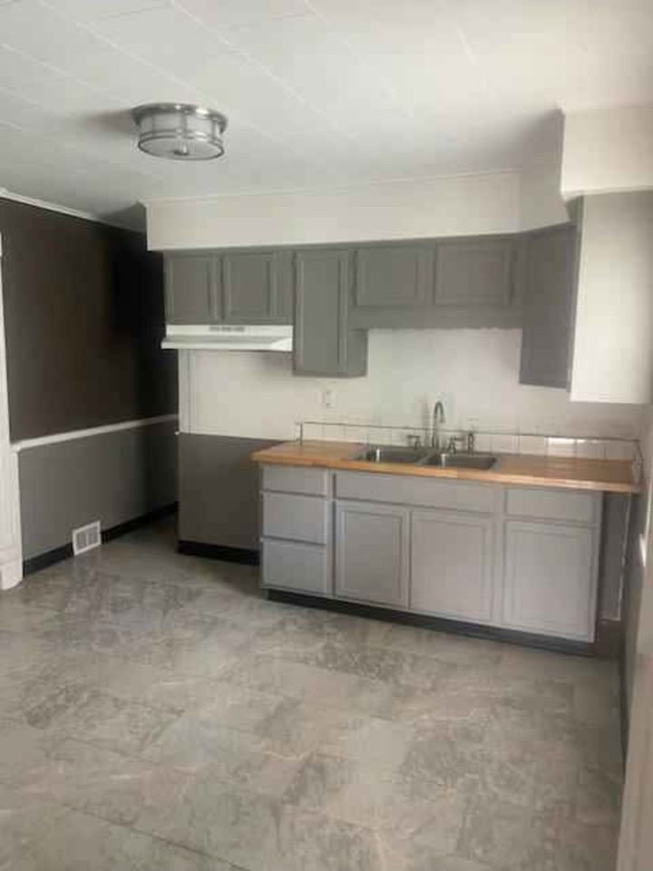 395 Fargo Ave #2 - Photo 2 of 9