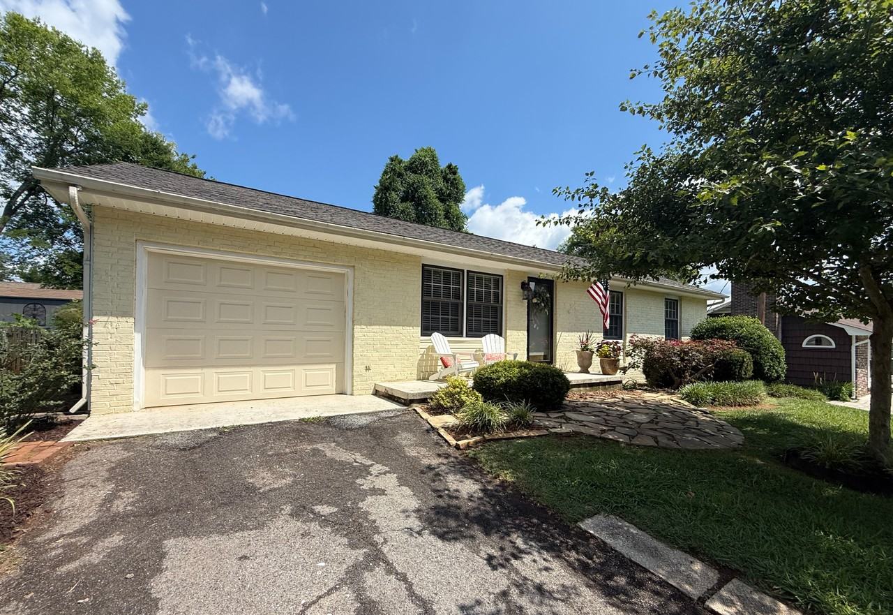 6721 Westgrove Dr #NA - Photo 2 of 11