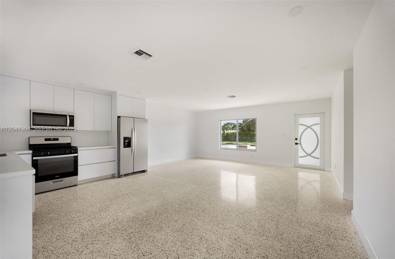 10340 Sw 157th St #NA - Photo 4 of 19