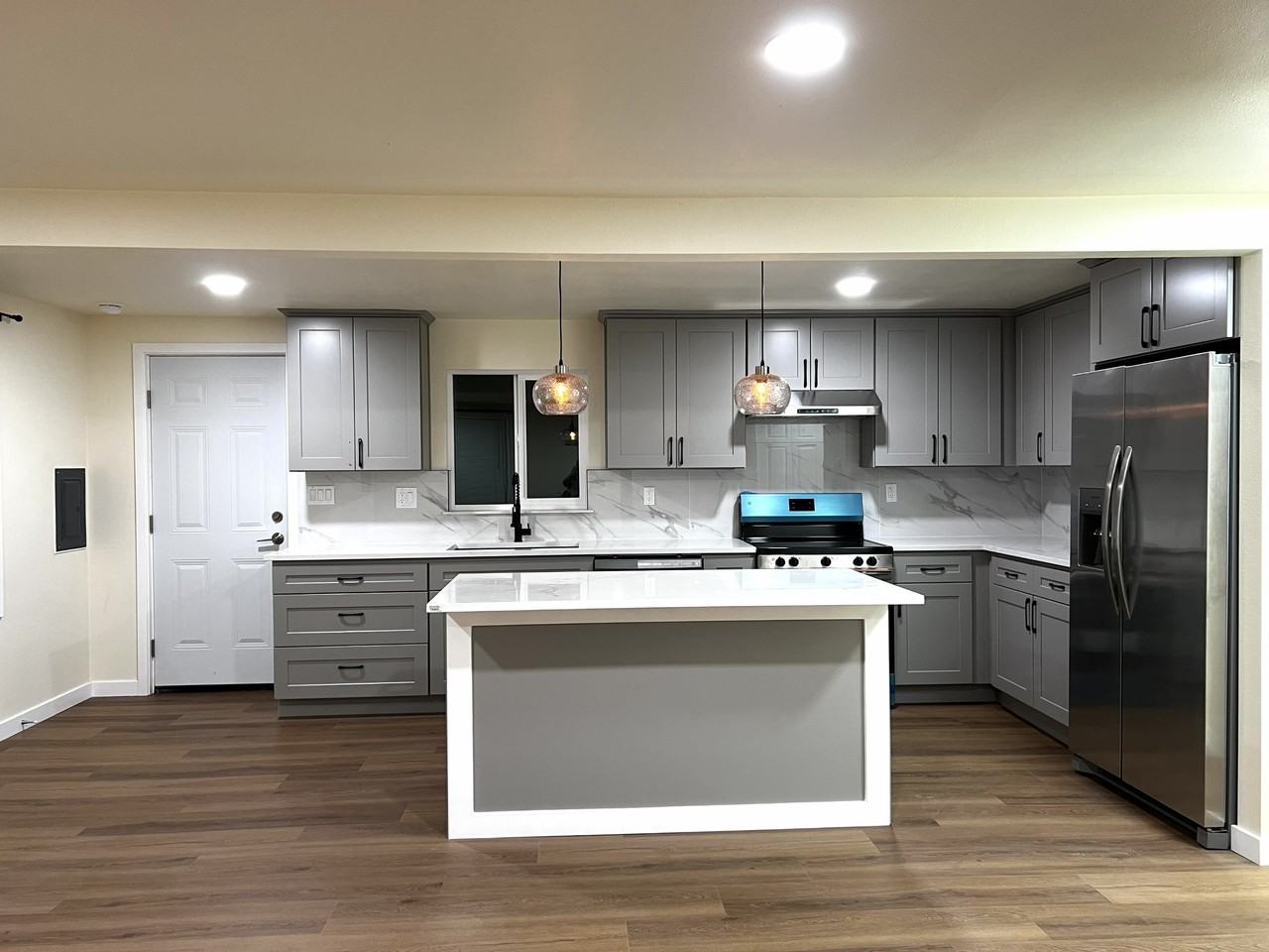 3404 Se 5th St #NA - Photo 3 of 25