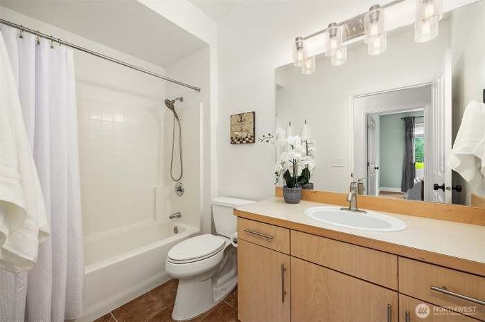566 241st Ln Se - Photo 3 of 16