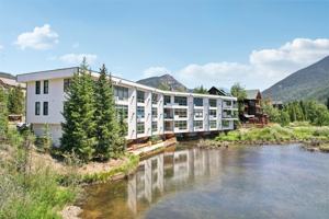 featured image of 24 River Run Rd