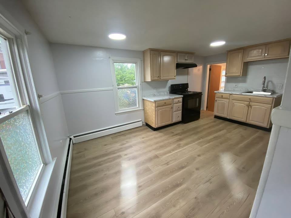 56 Strong St #56 - Photo 3 of 12