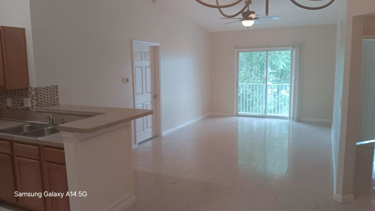 5200 Playpen Dr #14 - Photo 3 of 5