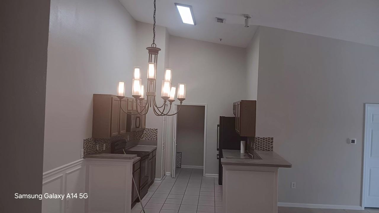 5200 Playpen Dr #14 - Photo 5 of 5