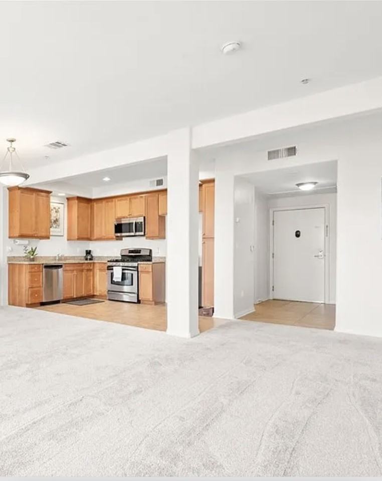 360 W Avenue 26 #302