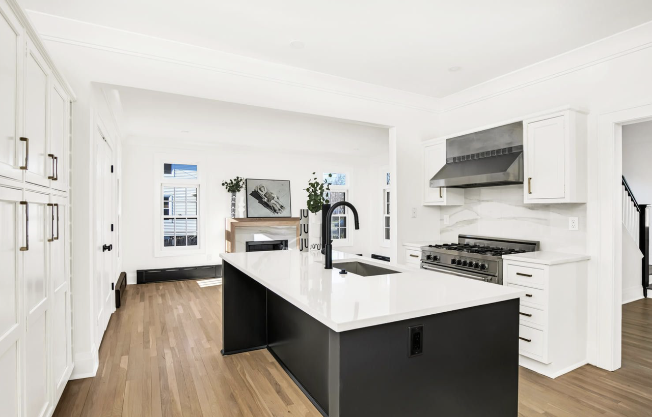 23 Lincoln Ave #NA - Photo 2 of 21