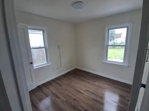 379 W Stewart St #NA - Photo 2 of 14