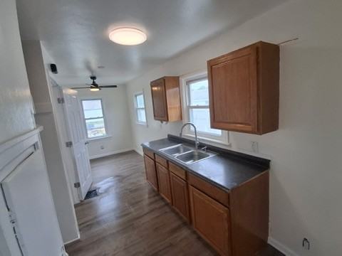 379 W Stewart St #NA - Photo 6 of 14