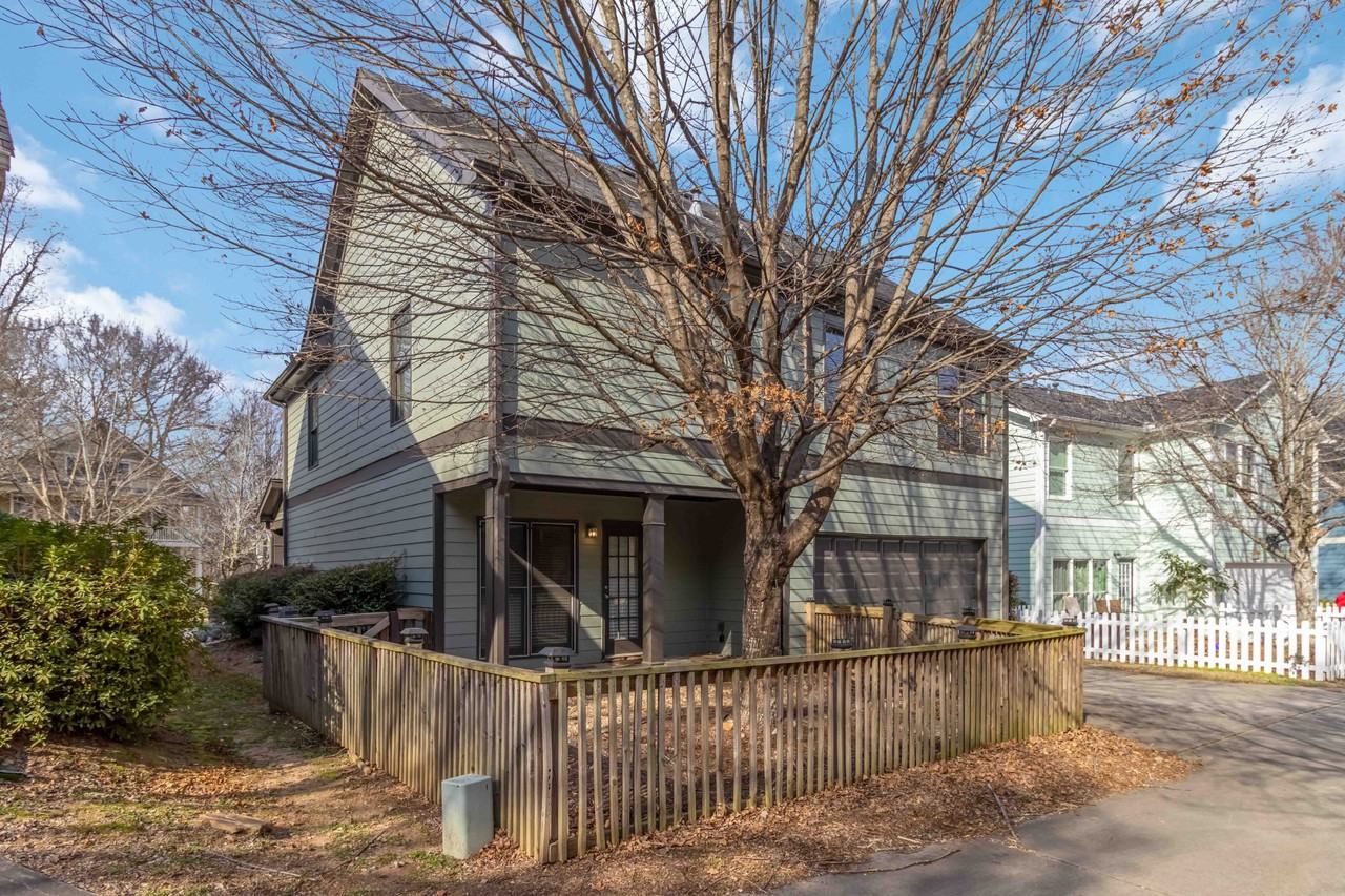1529 Gilstrap Ln Nw #NA - Photo 4 of 32