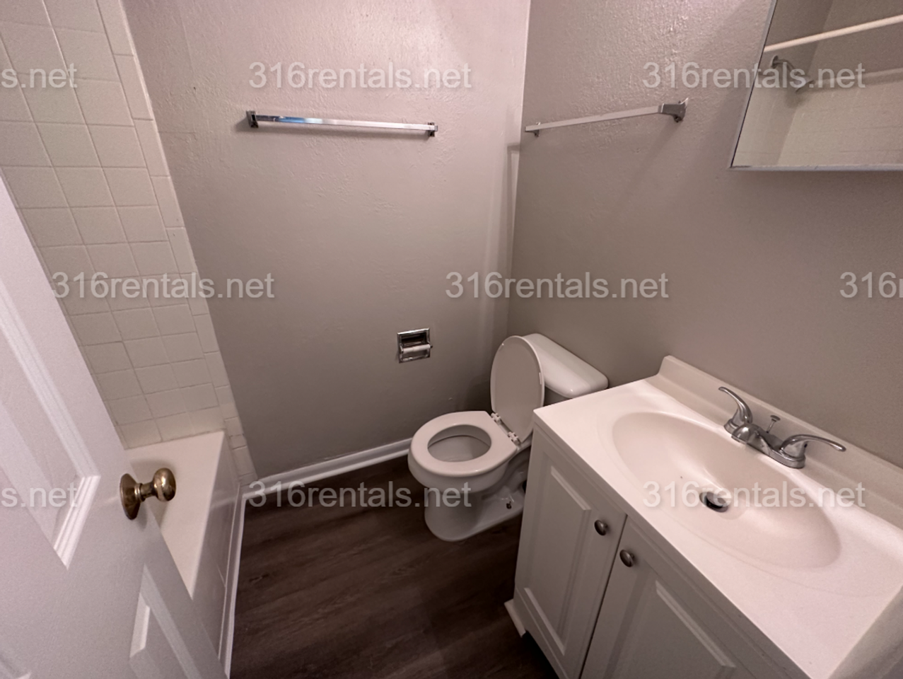 1544 E 17th St N - Photo 6 of 6