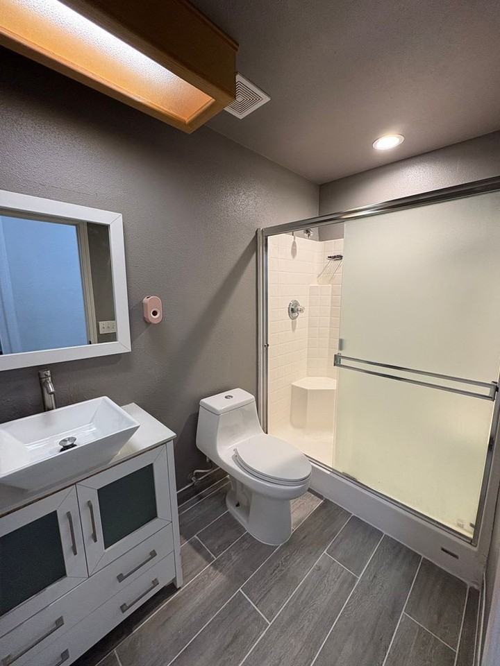 1040 N Sumter Ct - Photo 7 of 43