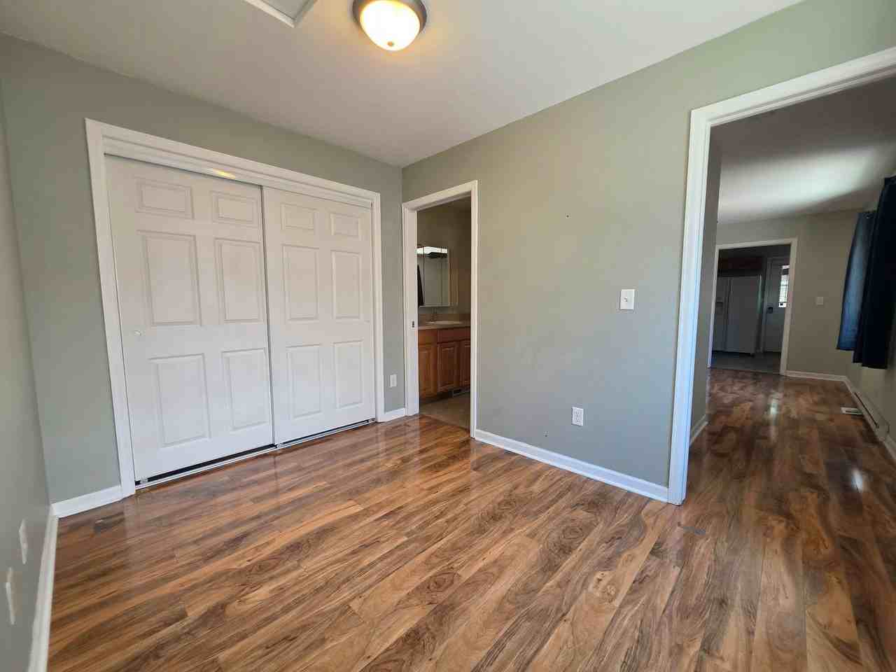 1234 Pine St - Photo 5 of 9