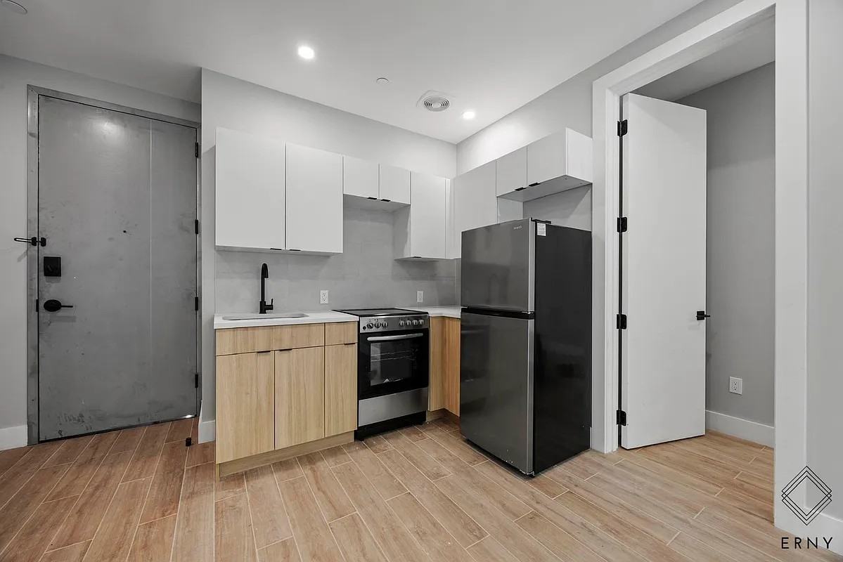 809 Midwood Street #3 - Photo 2 of 10
