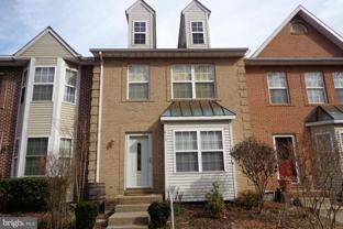 413 Lakeview Ct - Photo 1 of 1