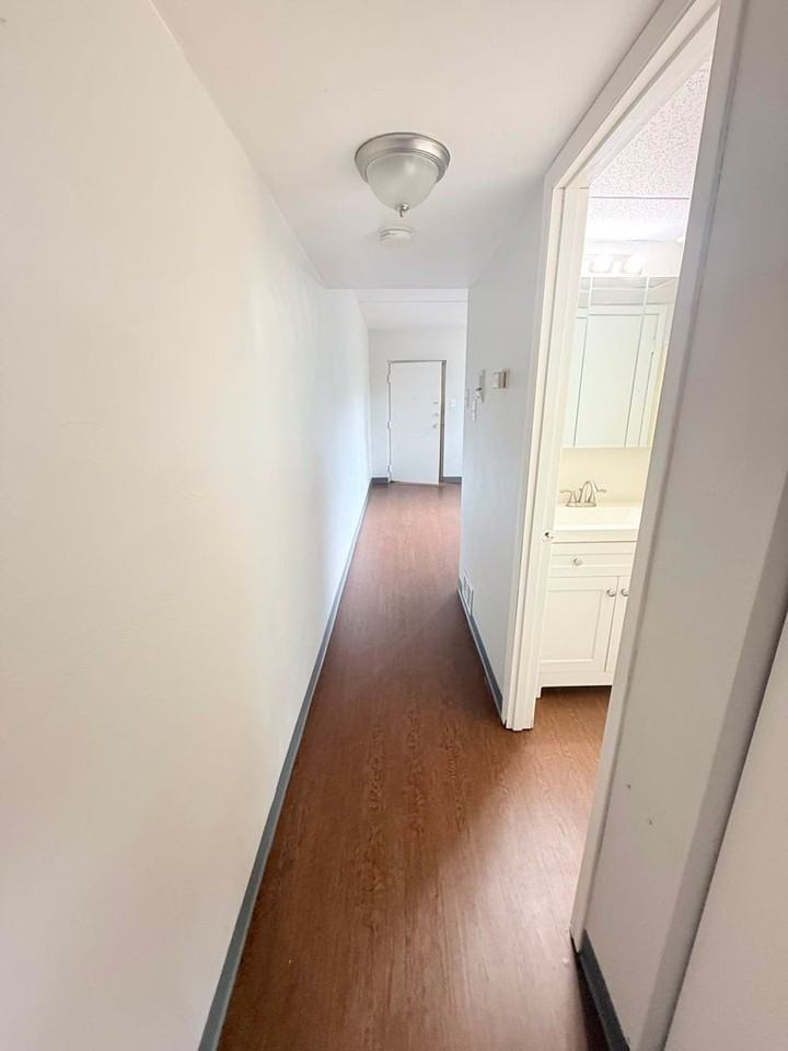 462 South Ave - Photo 6 of 22