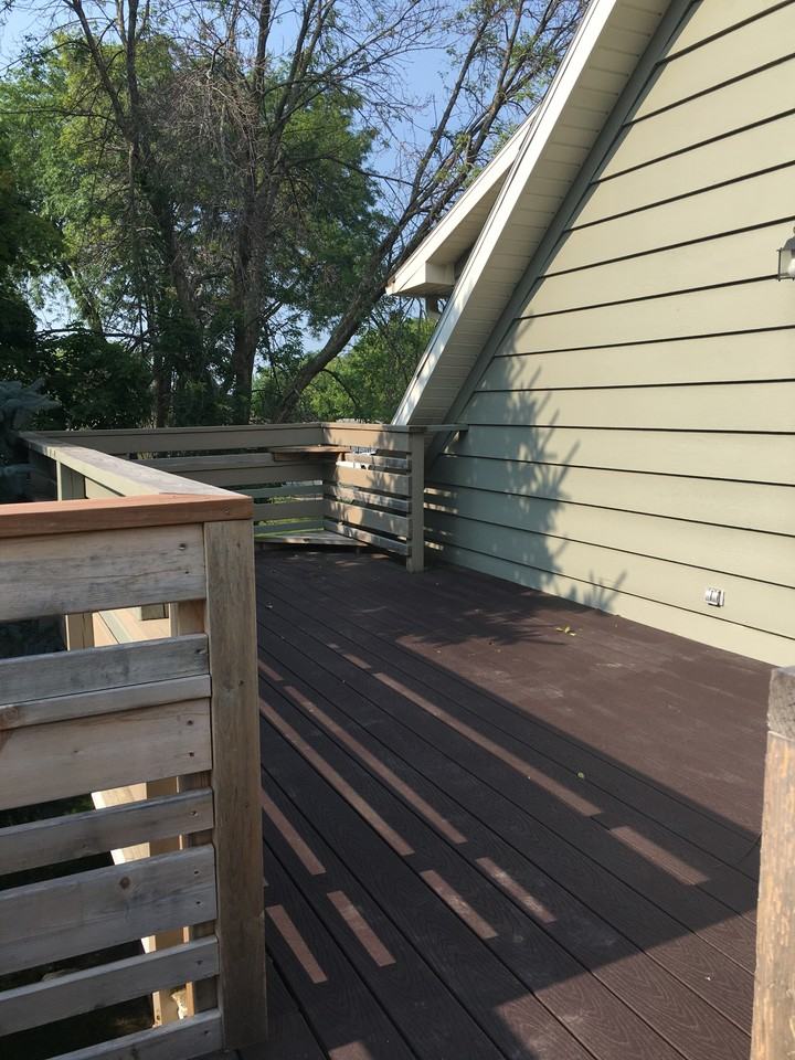 560 Kelly St - Photo 3 of 11