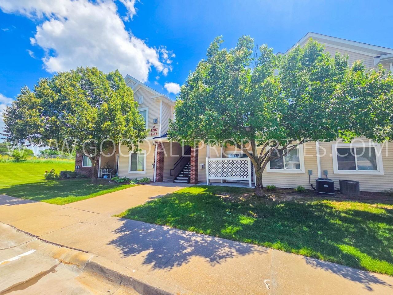 1207 Ne 5th Ln ## C11