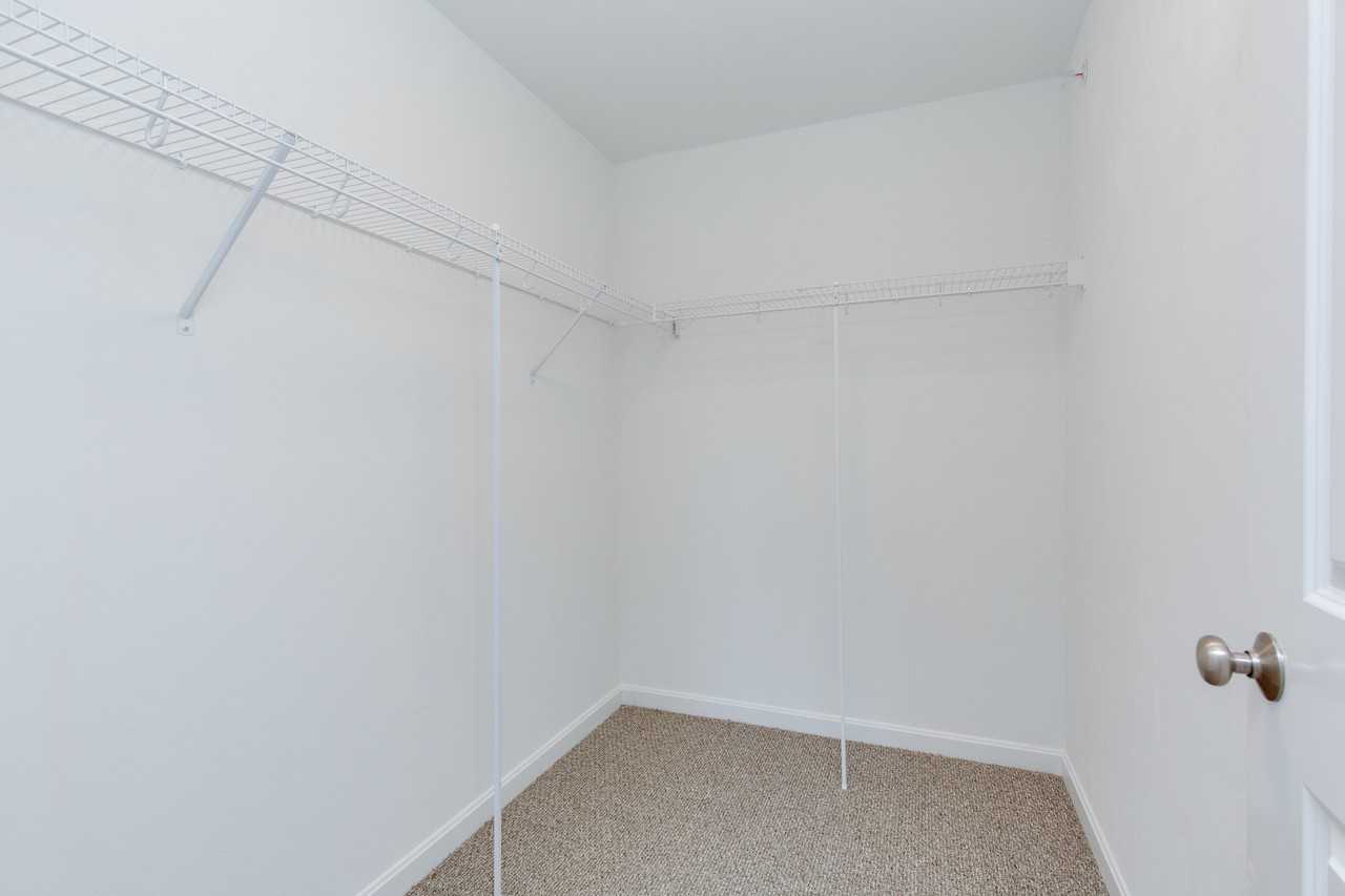 60 Sherburne Ave #5 - Photo 6 of 13
