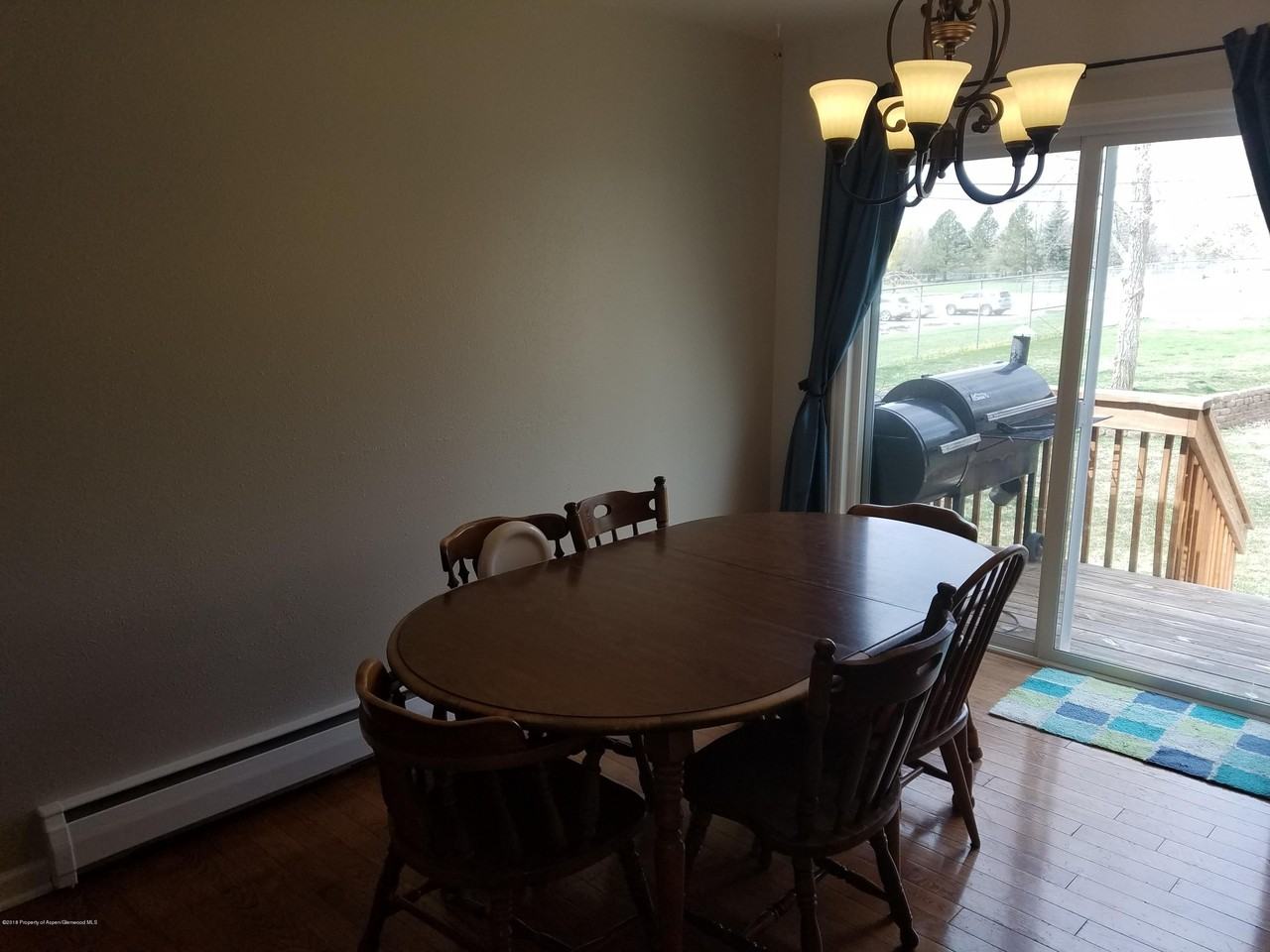 730 Green St - Photo 7 of 21