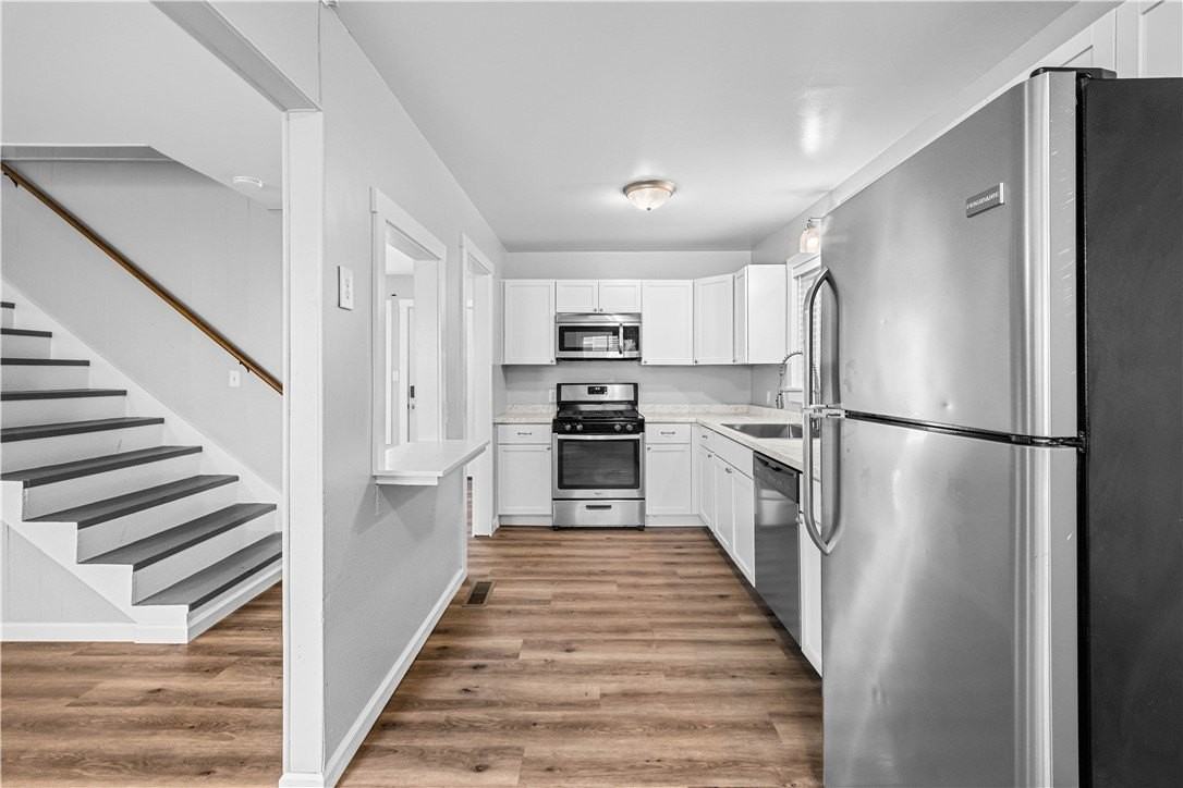 574 S Sang Ave - Photo 7 of 19