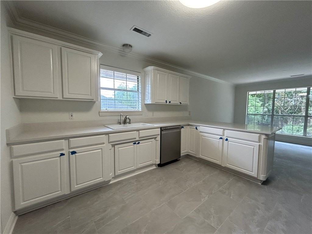 1826 N Glenbrook Pl - Photo 2 of 17